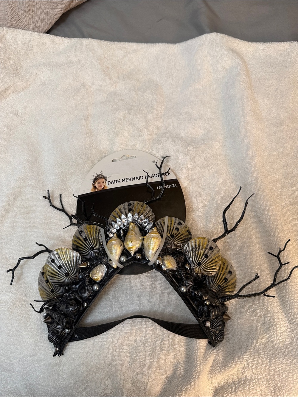 Dark Mermaid Shell Headpiece - Black and Gold